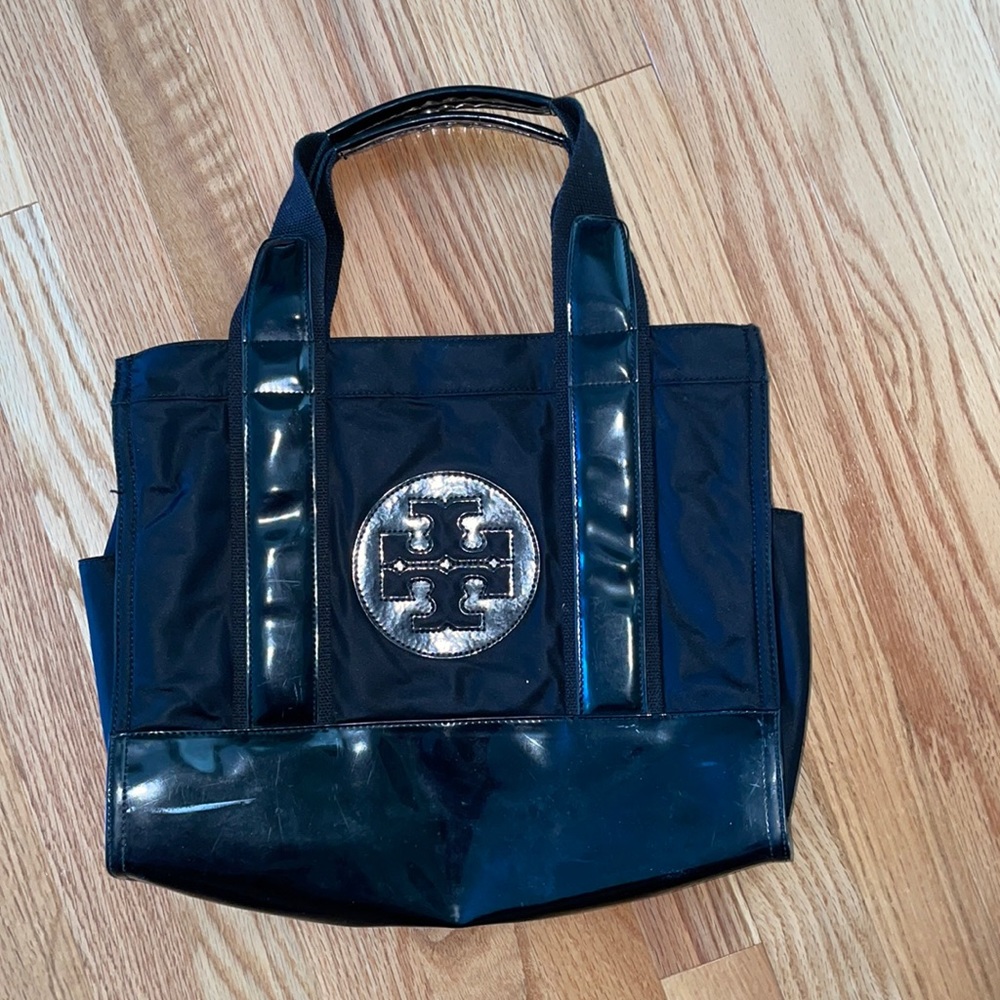 Black Tory Burch bag